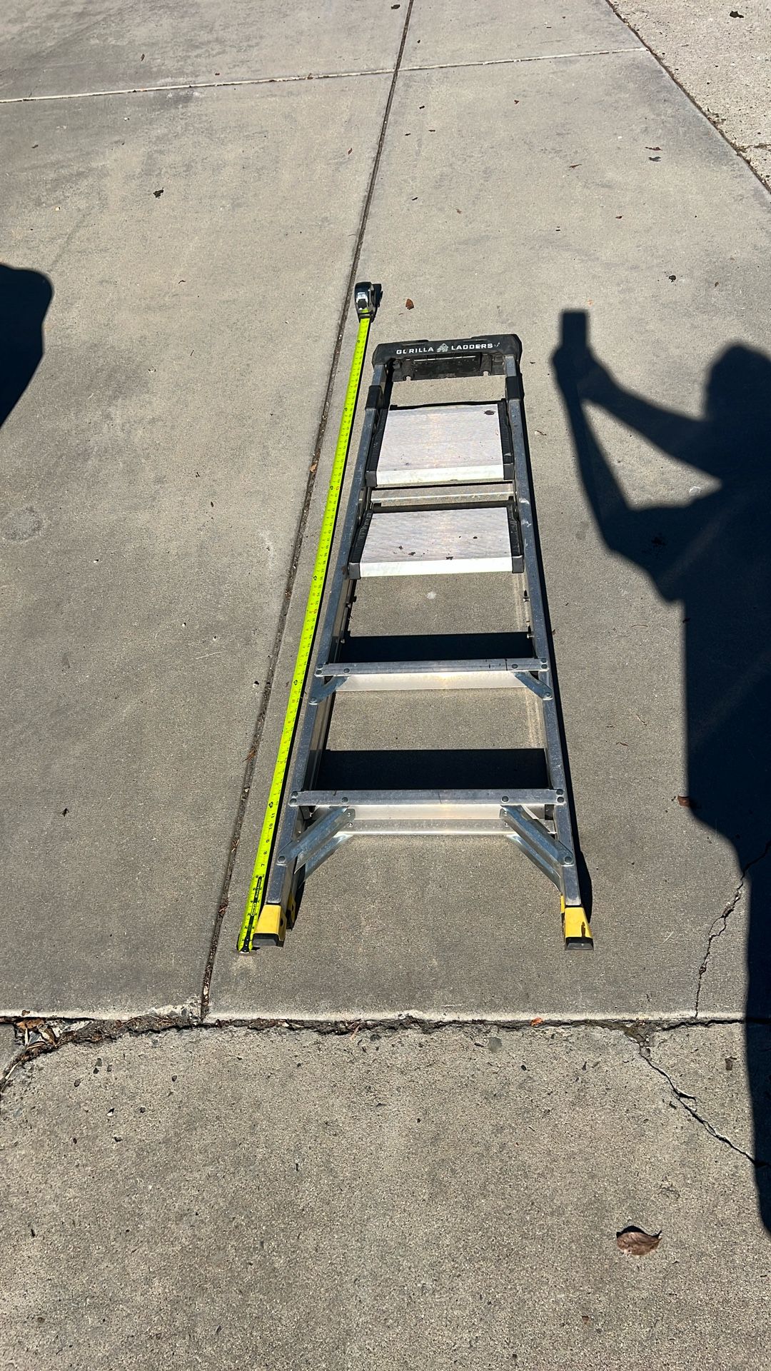 Gorilla Ladders Removable Dual Platform Heavy Duty Ladder With Project Bucket, 5.5 ft, Aluminum