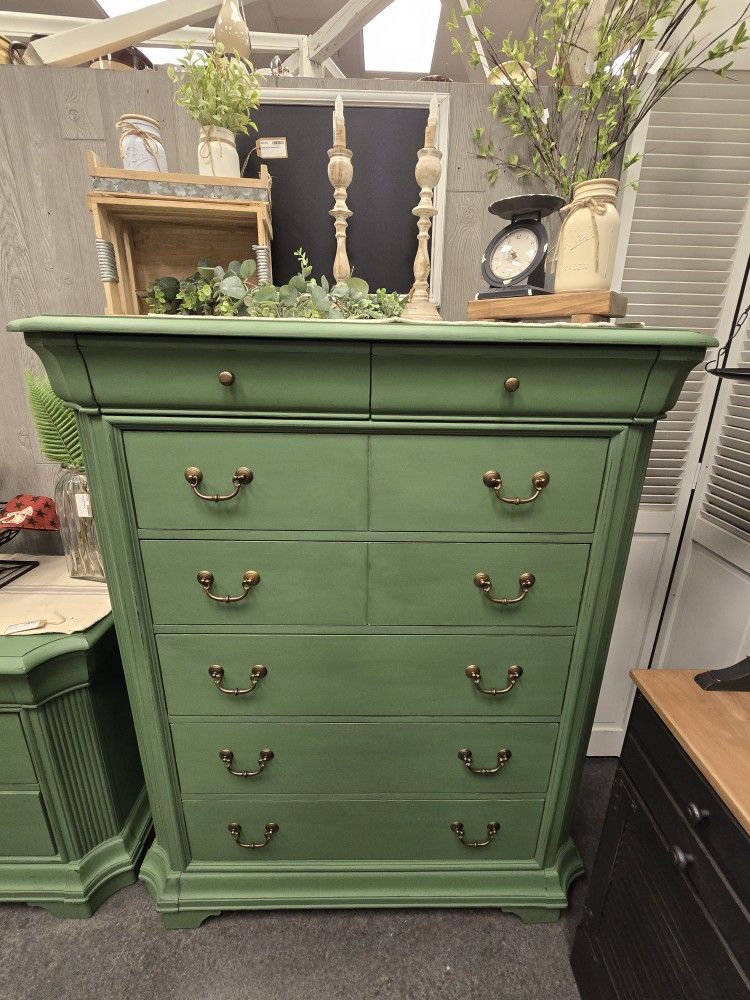 Broyhill Dresser Green