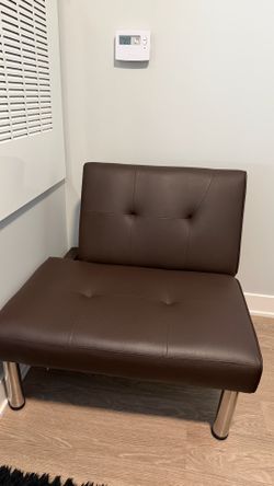 Sofa or 2 armchairs