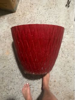 Red 18x18 plastic planter pot