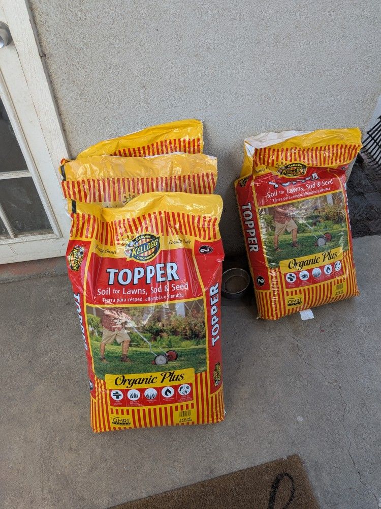 Soil Topper 4 Bags