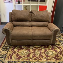 Electric Sofa Recliner ($10 Delivery )