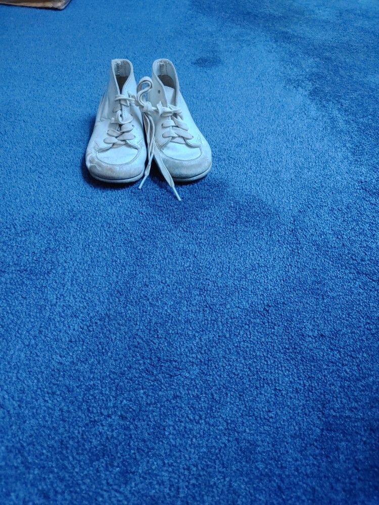 FREE..... 54-year-old baby shoes