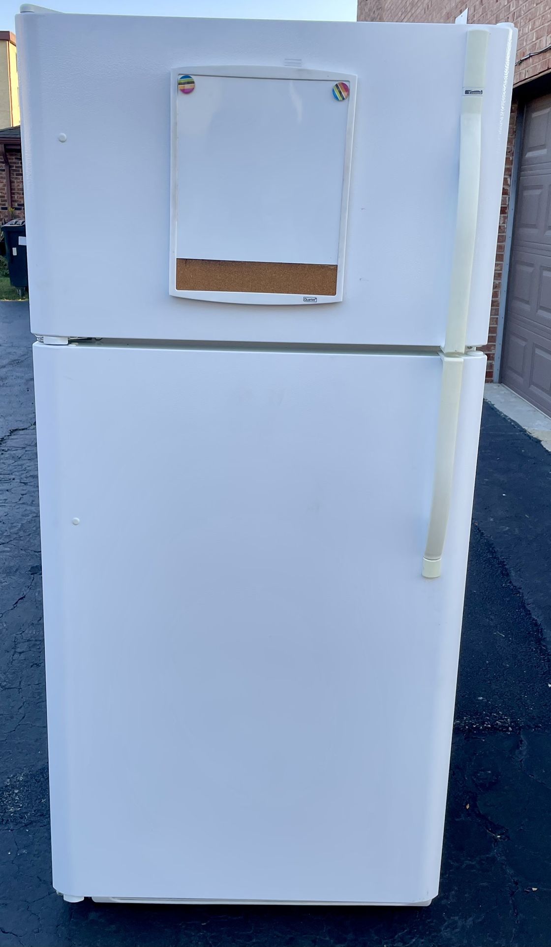 Kenmore 28 cu. ft White Top-Mount Refrigerator