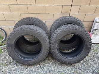 35x12.5x20r Cooper Discoverer STT Pro Mud Terrain Tires