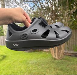 OOFOS Unisex Slippers Black