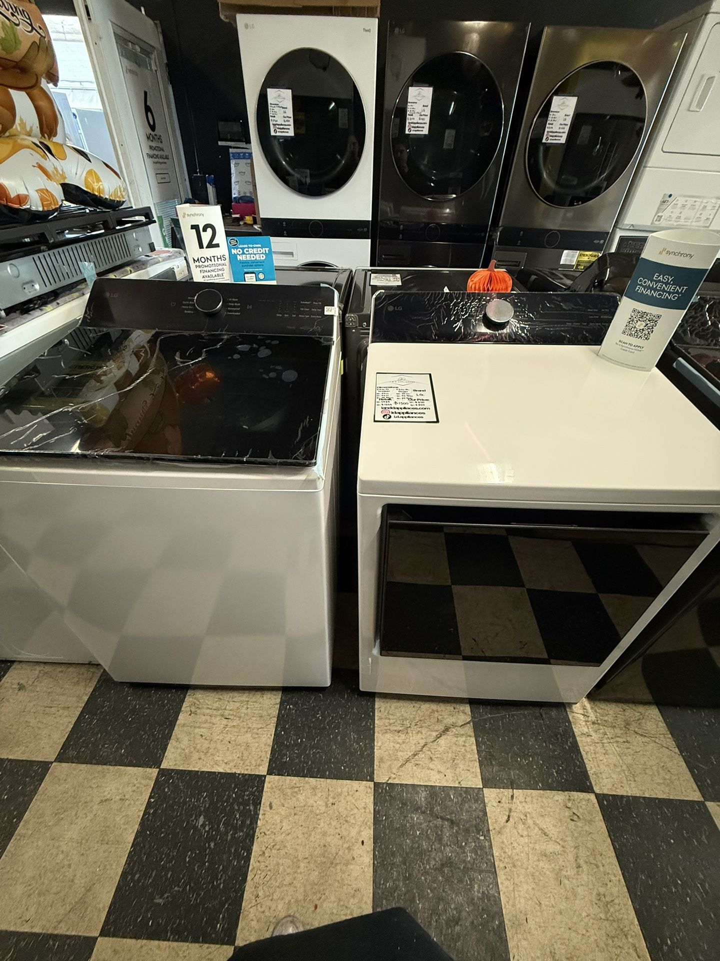 LG Washer And Dryer Set In White 🍂