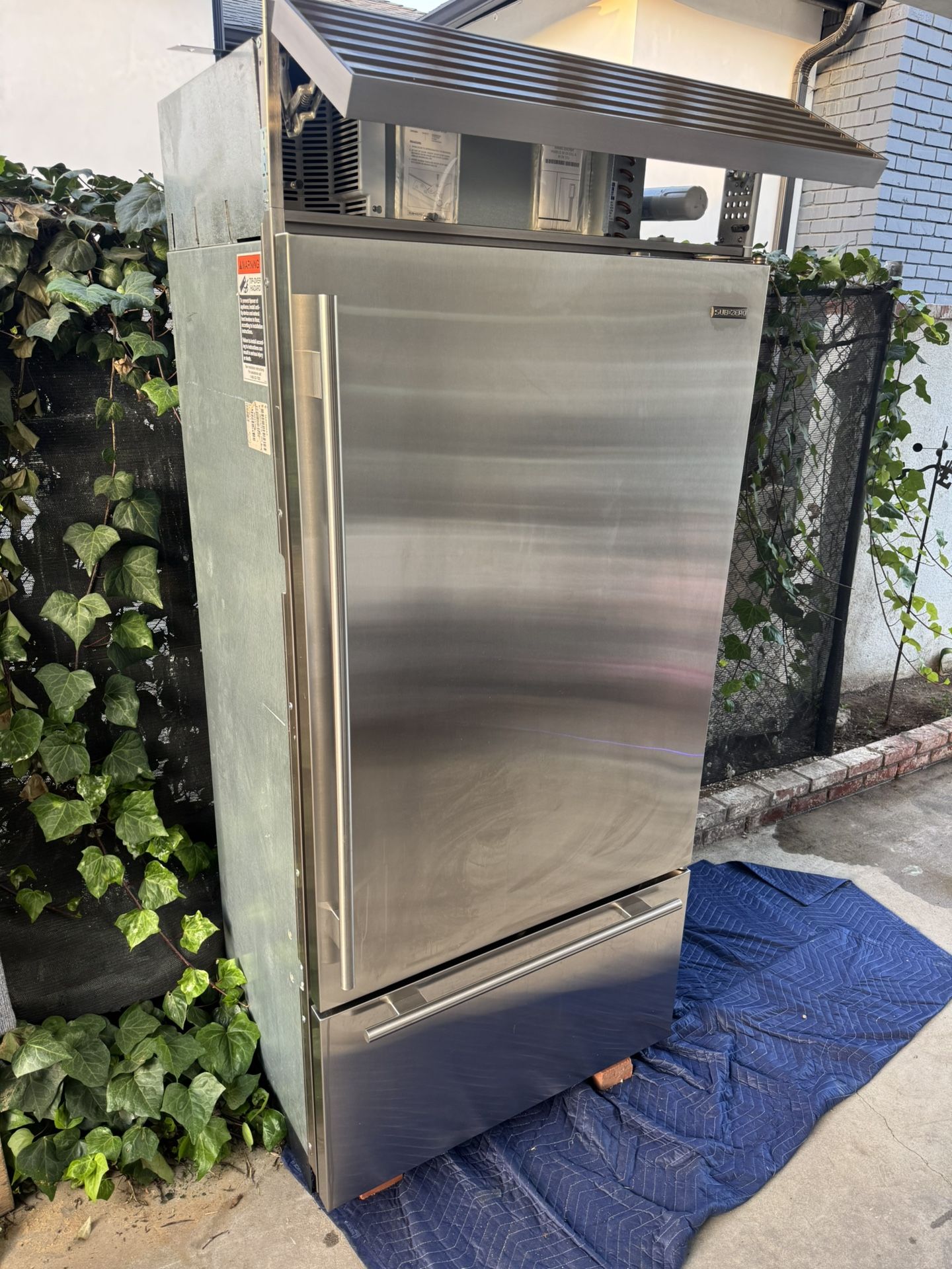 Sub Zero Refrigerator