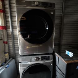 ELECTRIC WASHER/DRYER SET 