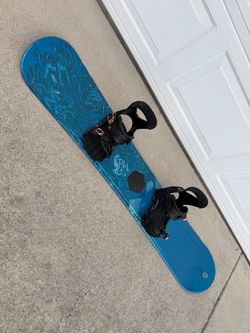 Santa Cruz RSC Snowboard 153 with Salomon Medium Size bindings