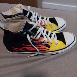 CONVERSE ALL STARS CHUCK TAYLOR HI TOP FLAMES