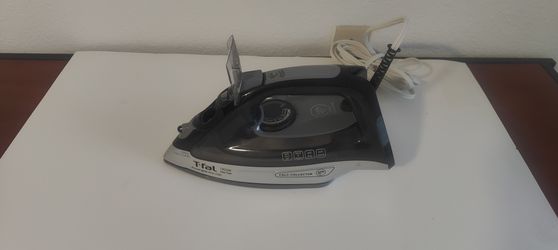 T-fal Powerglide Anti-Calc Steam Iron — 1800W
