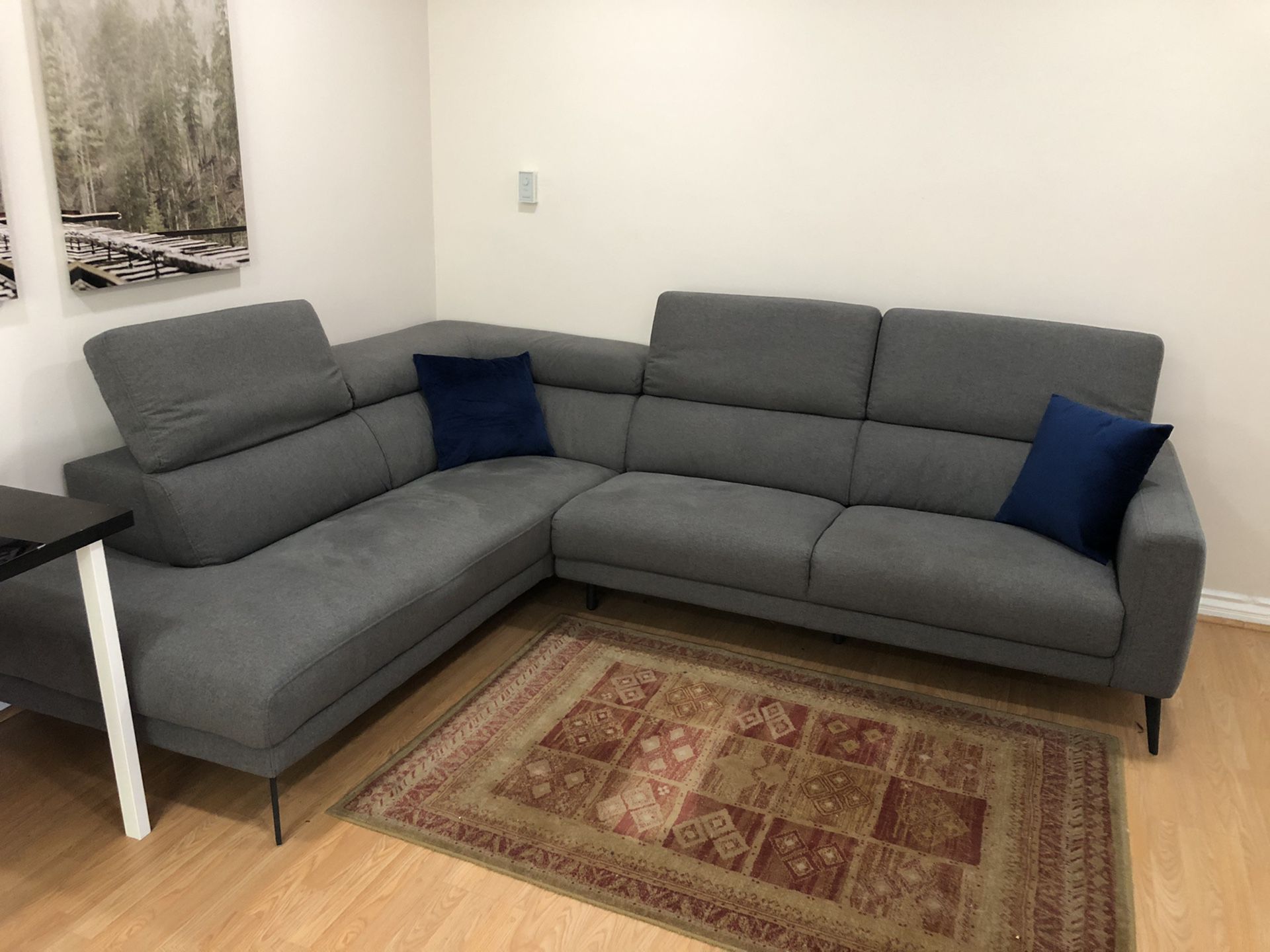 9’6” x 7’6” Large Sectional Couch