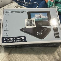 Emerson Portable 7” DVD Player Brand New 