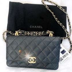 Chanel Medium Hobo Bags 9 2 for Sale in Bakersfield, CA - OfferUp