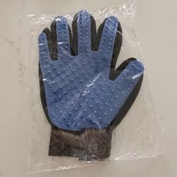 Pet Grooming Gloves - Nice Silicone Brush & Wash Mitt for Dog, Cat, Horse - Fine Hair Remover & Detangling Tool - Can Work as Fur Removal for Carpet, 