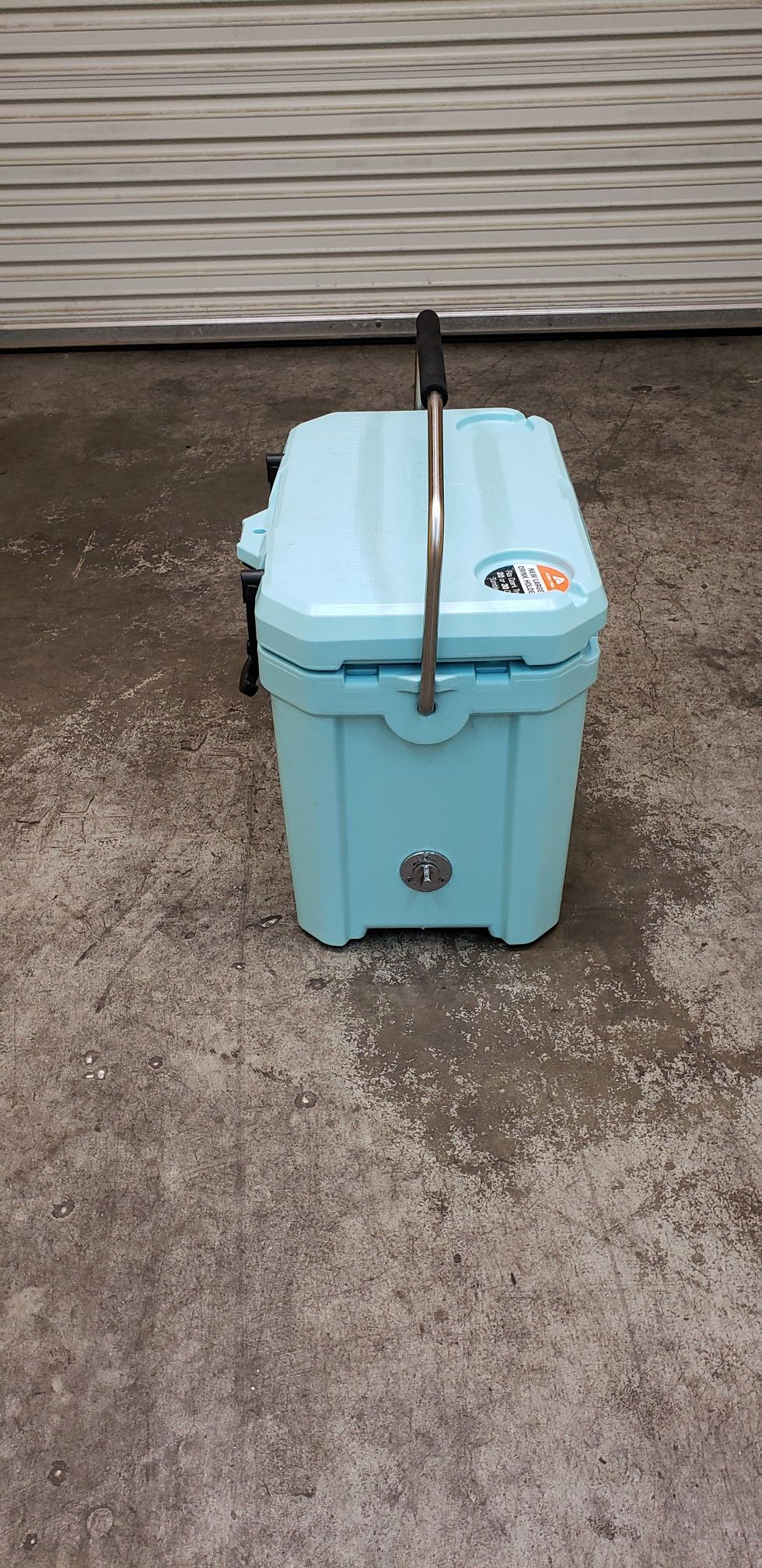 New 2021 model Ozark trail 26qt 26 quart roto molded cooler like RTIC