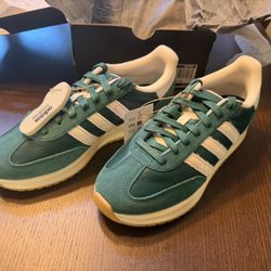 Adidas 8 Women’s 