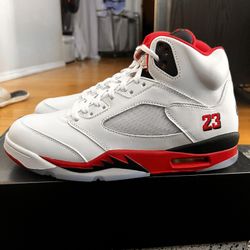 Jordan 5 Fire Red Size 11 Men’s