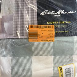 Cabin Plaid 1-Piece Green Cotton 72 in. x 72 in. Shower Curtain