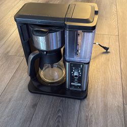 Ninja Specialty Coffee Maker, Hot & Iced Coffee (CM401)
