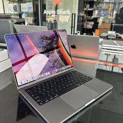 Apple14” 2021 MacBook Pro M1 Pro Chip 16 GB Ram 512SSD! 90 day warranty! We offer financing!