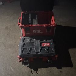 Milwaukee Rolling Tool Box And Pack out Box Set 