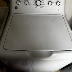 Duo GE (General Electric) Washer And Dryer 