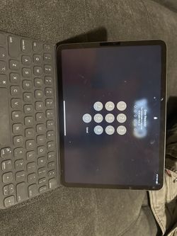 iPad Pro 11inch (1st Gen)(256gb)