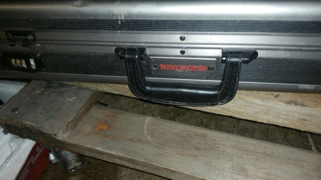 Winchester heavy duty case was lockable but lost combo