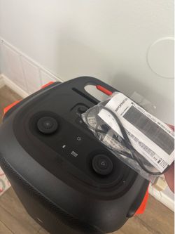JBL 710