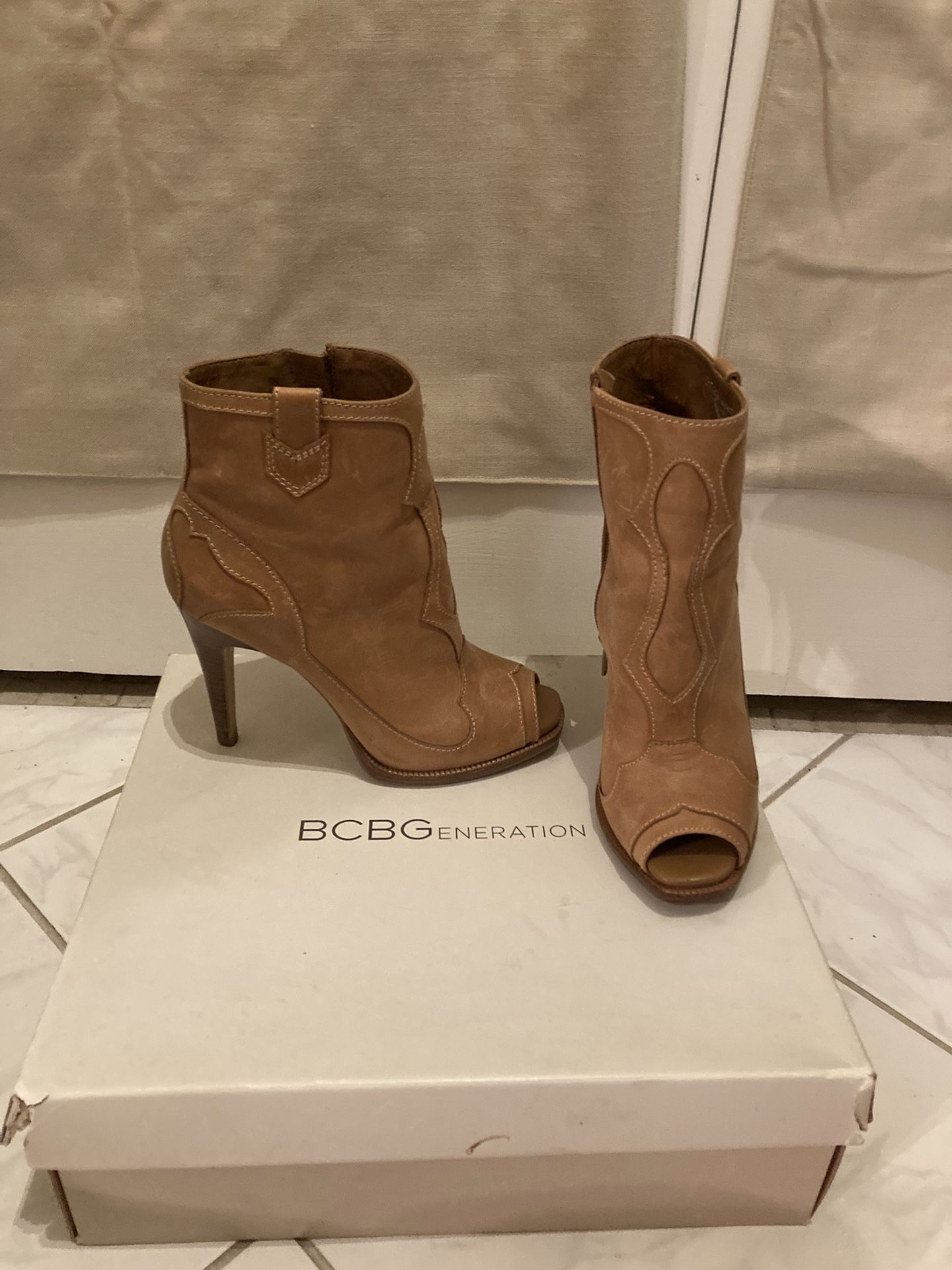 BCBGeneration Leather Boots- Size 7