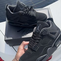 Air Jordan’s 4 Black cat 