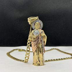 14k solid gold chain and 3D San judas pendant