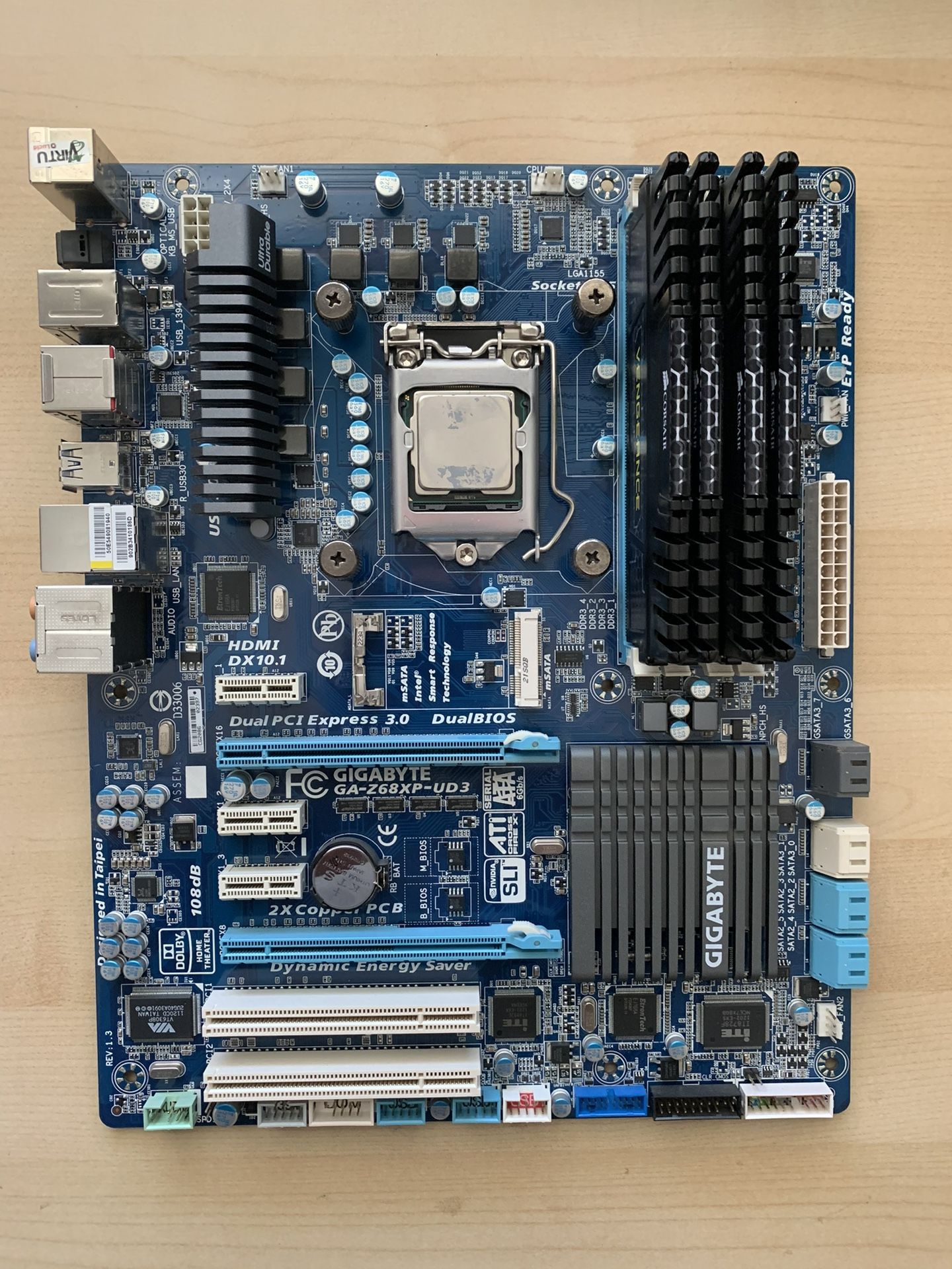 Gigabyte GA-Z68XP-UD3 Motherboard w/ Intel i5-2500K Processor and Corsair Vengeance DDR3 32GB Ram
