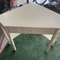 Corner Desk/vanity