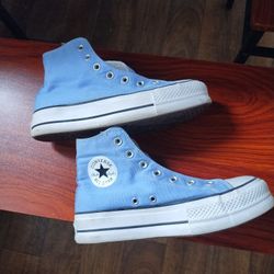 Women's Converse Size 8 