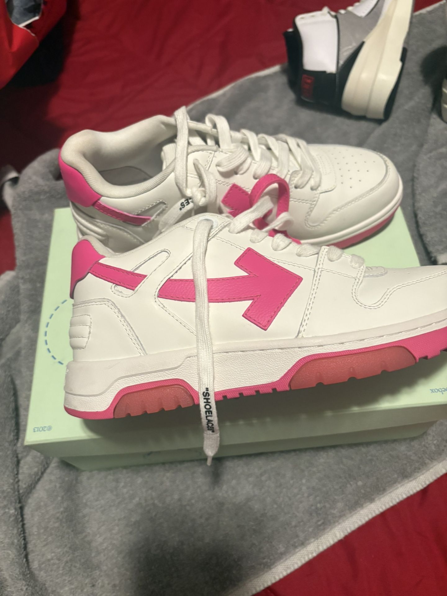 Off Whites Size 39 7