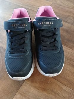 Girls shoes size 2