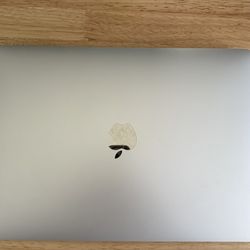 MacBook Pro 13 Inch M1