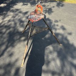 Rigid Pipe Vice Stand Tripod No 40A