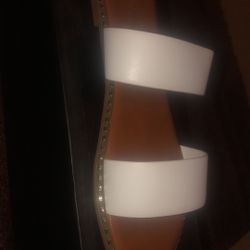 Womens Sandals Size 7 New In Box