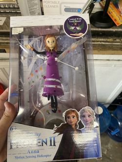 Elsa Flying Helicopter