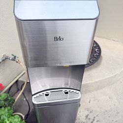 FOR PARTS/REPAIR ONLY: Brio Moderna Ice Dispenser Bottom Load Water Cooler CLBL720SCIC