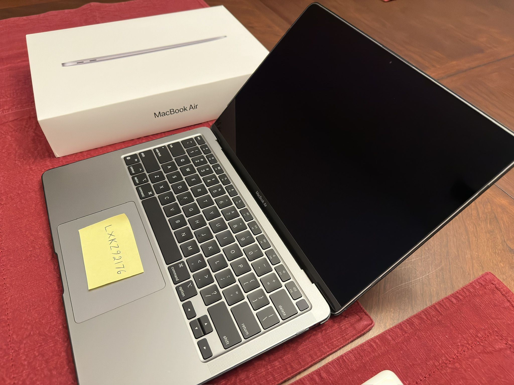 M1 MacBook Air - CPU/GPU 8Core - 16Gb RAM - 512Gb SSD