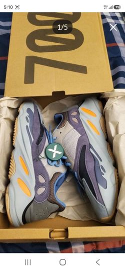 Yeezy 700 carbon blue size 9! Worn just one time! NO TRADES. Still Available question will be ignored.