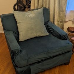 Very comfy oversized chair! Velvet cover included