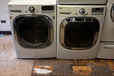 LG  washer and gas dryer set