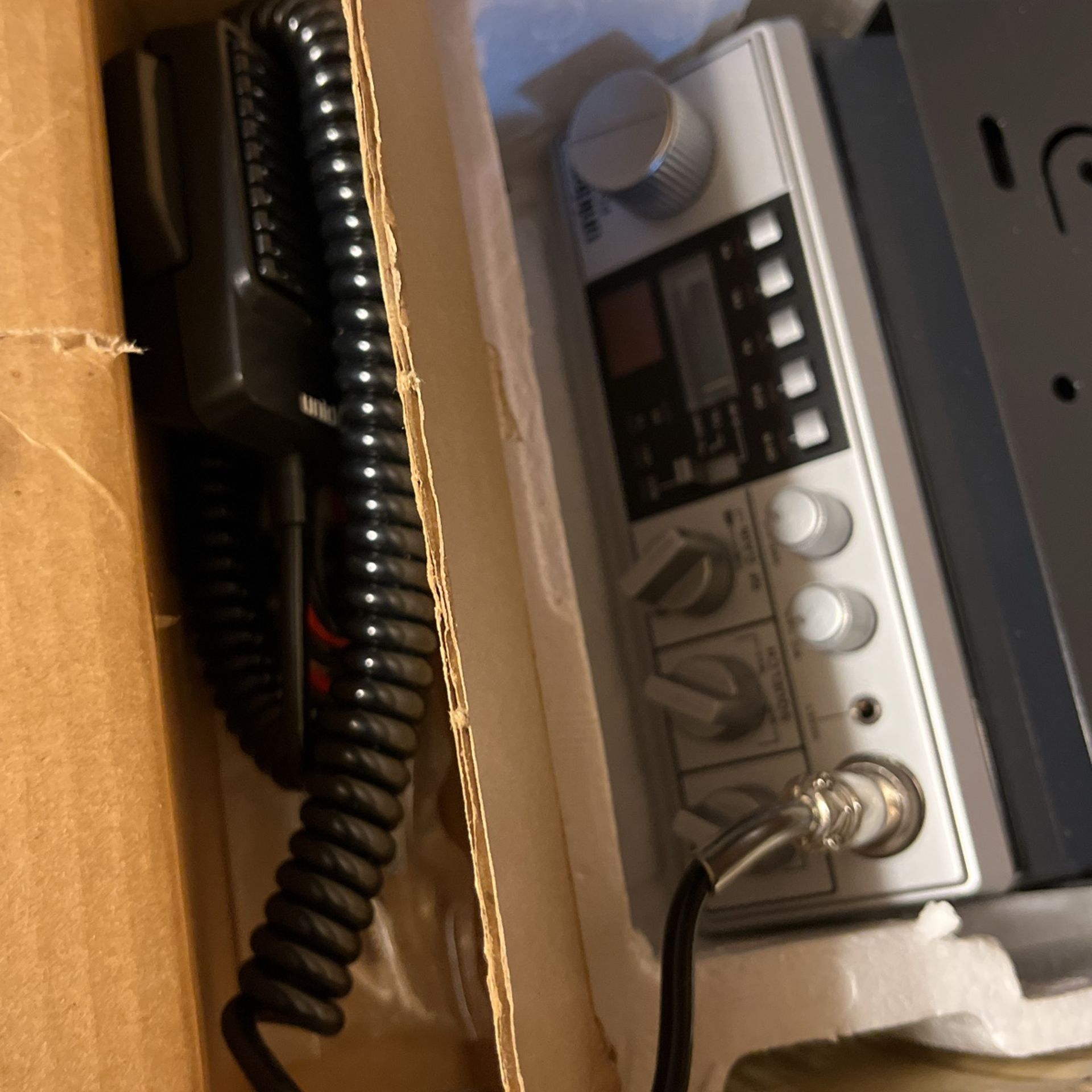 Uniden Pc 77
