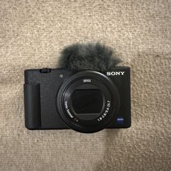 Sony ZV-1 Vlogging Compact Digital Camera WW119533 (Black)